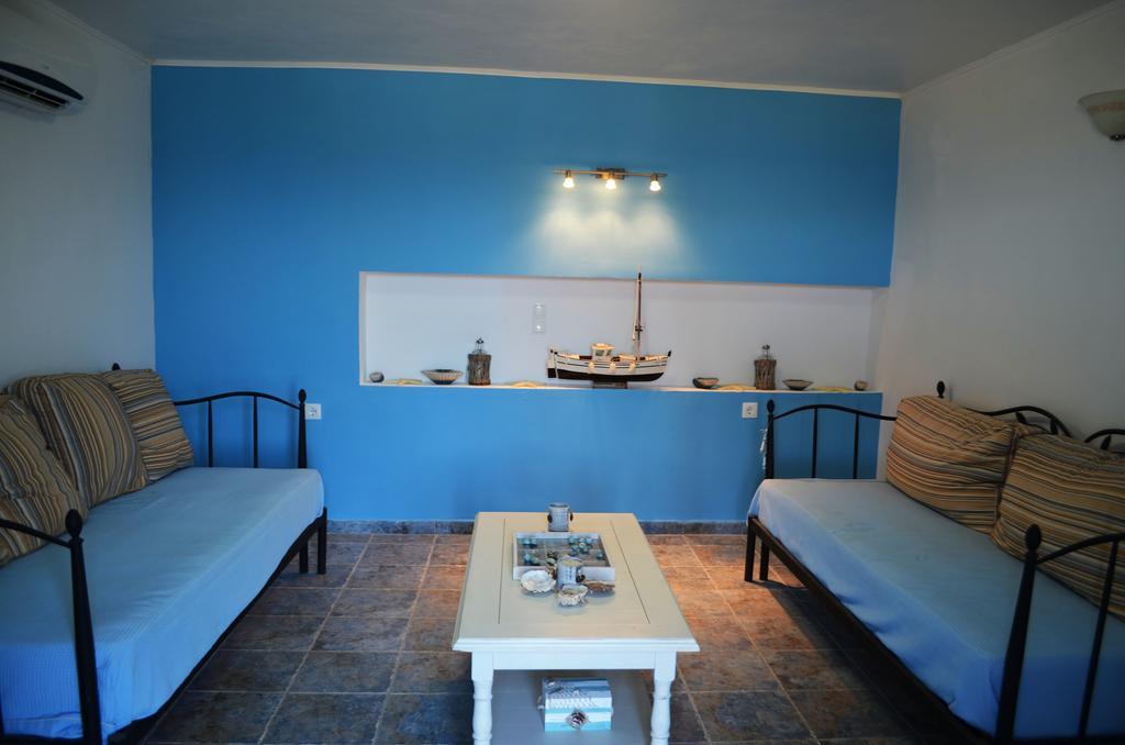 האלקי Villa Romanza Beach Villa חדר תמונה
