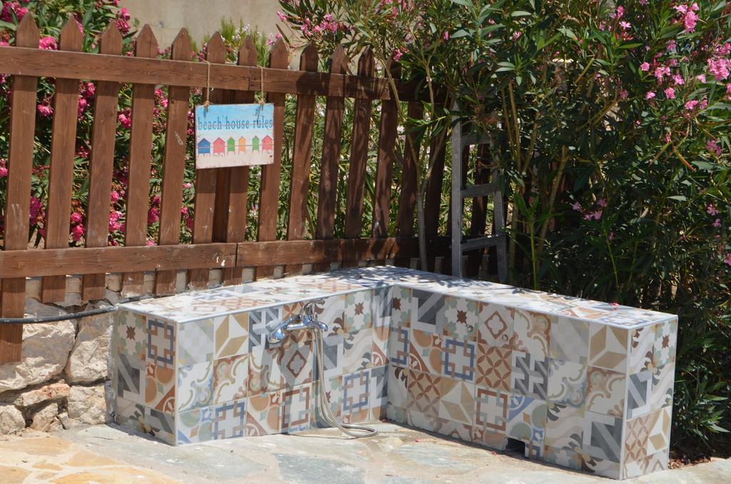 האלקי Villa Romanza Beach Villa חדר תמונה