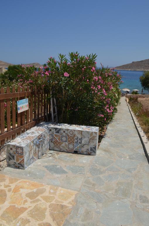האלקי Villa Romanza Beach Villa חדר תמונה